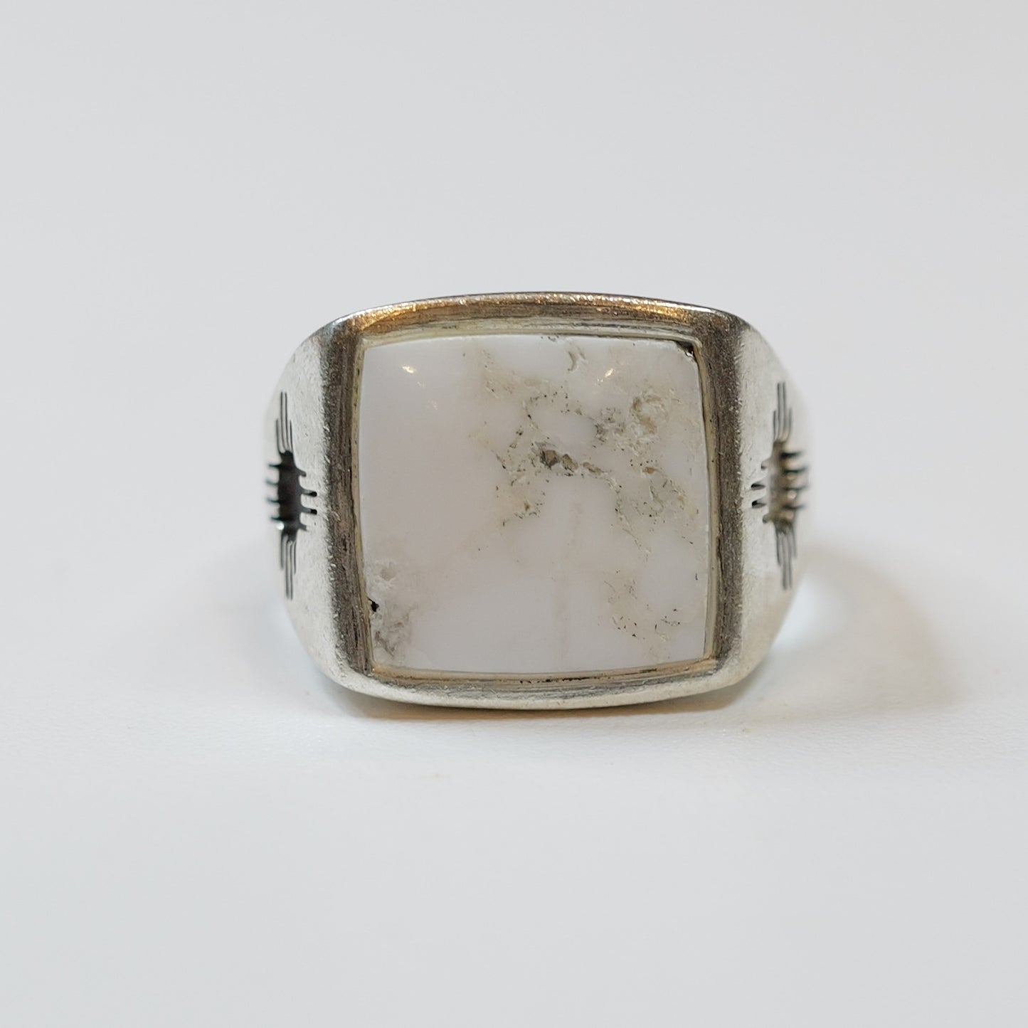 Zuni White Stone Square Ring ズニ族 ホワイトストーン リング 21号